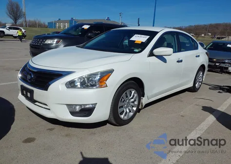 2015 Nissan Altima 2.5 S z USA, uszkodzony, nr VIN 1N4AL3AP0FN307176